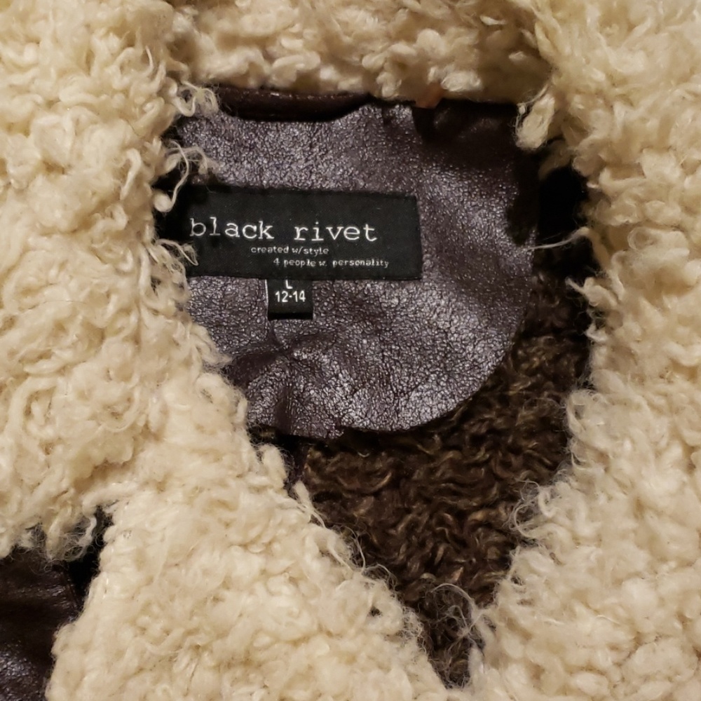 Faux Suede/Polyester/Acrylic - Picture 3 of 4